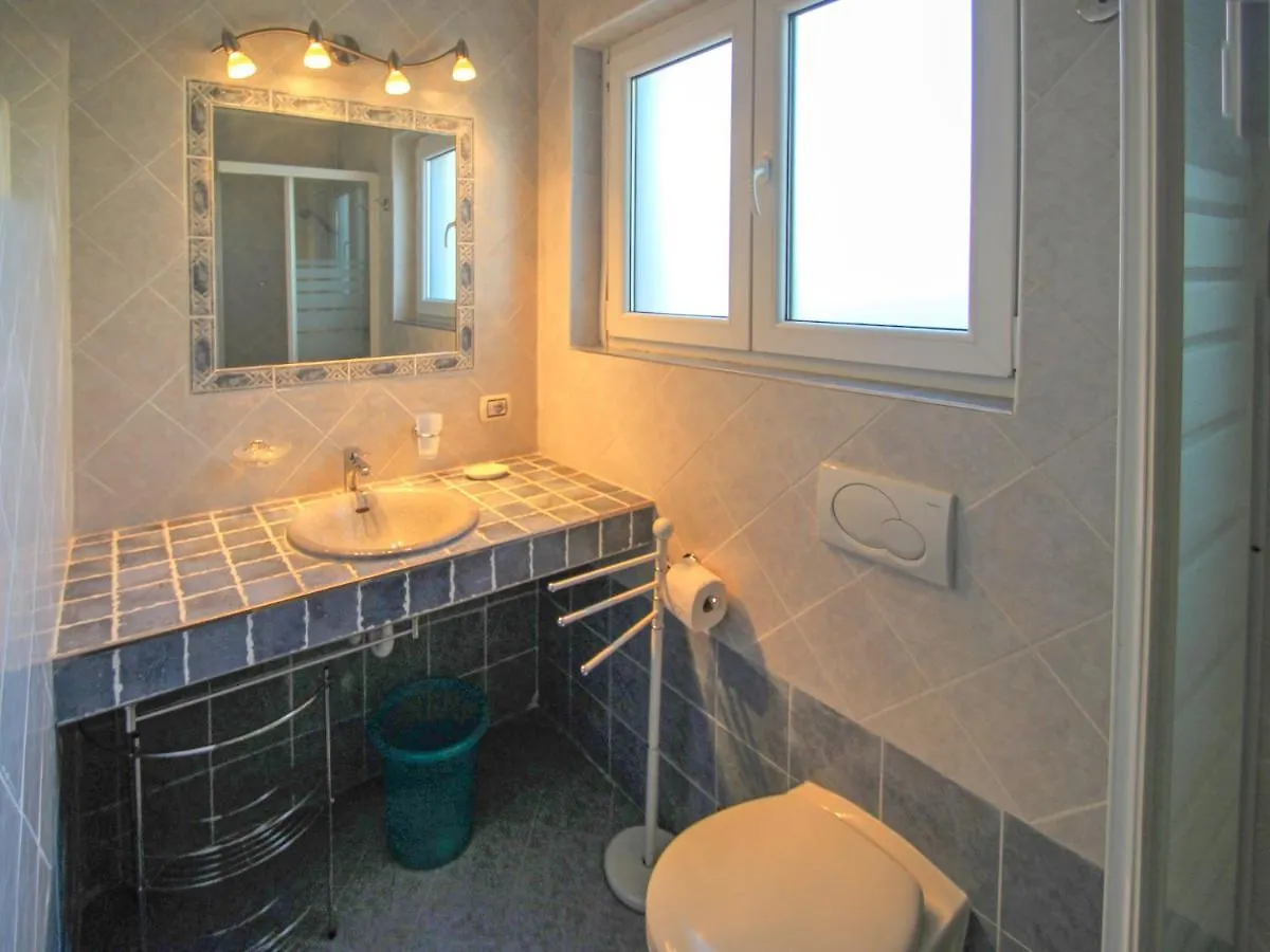 Apartment Residenza Agrifoglio-13 By Interhome 勒威诺 意大利